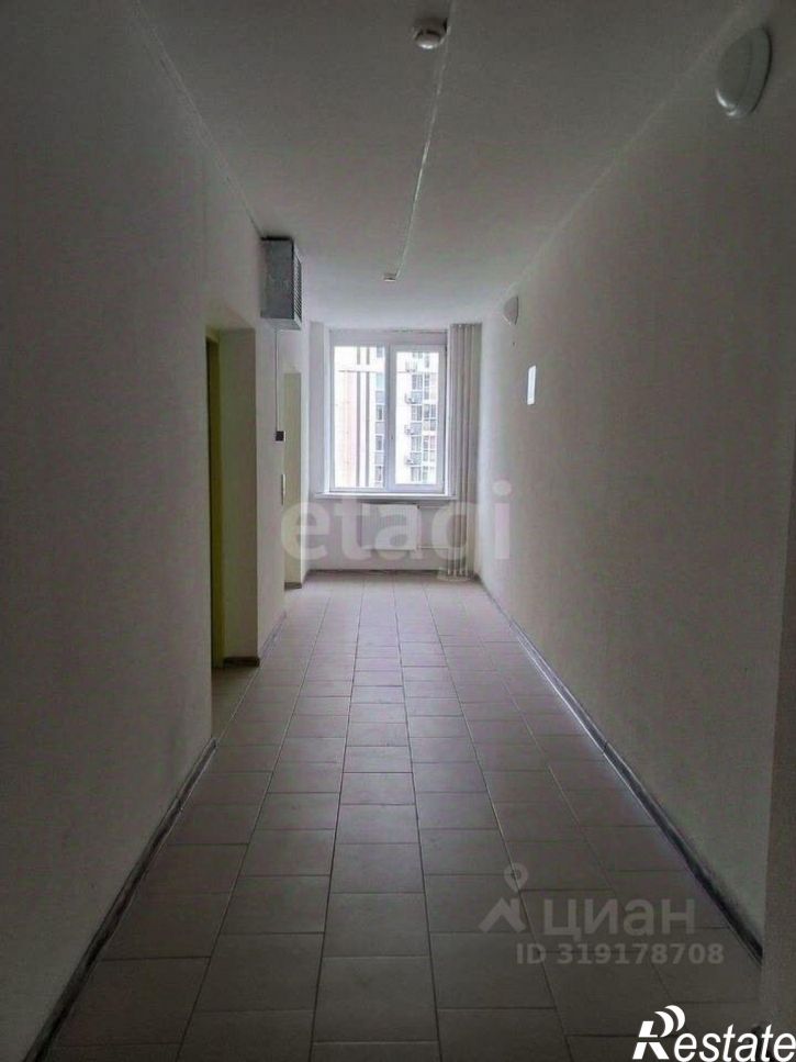 3-комн квартира улица Жмайлова, 4Г,  д. 4Г
