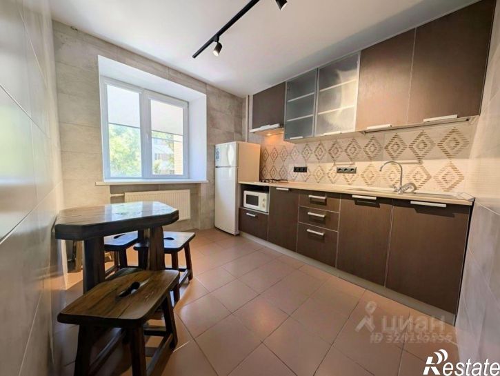 2-комн квартира Университетский переулок, 125,  д. 125