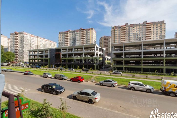 3-комн квартира ул Берберовская, 30,  д. 30