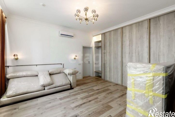 5-комн квартира Будённовский проспект, 2А,  д. 2А