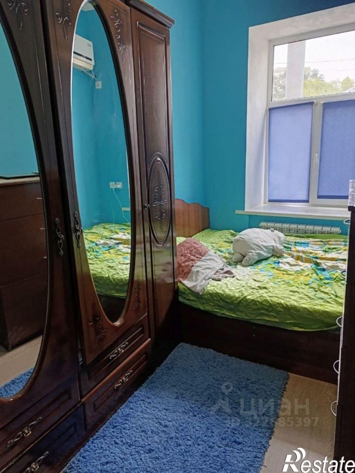 3-комн квартира Богатяновский спуск, 17,  д. 17