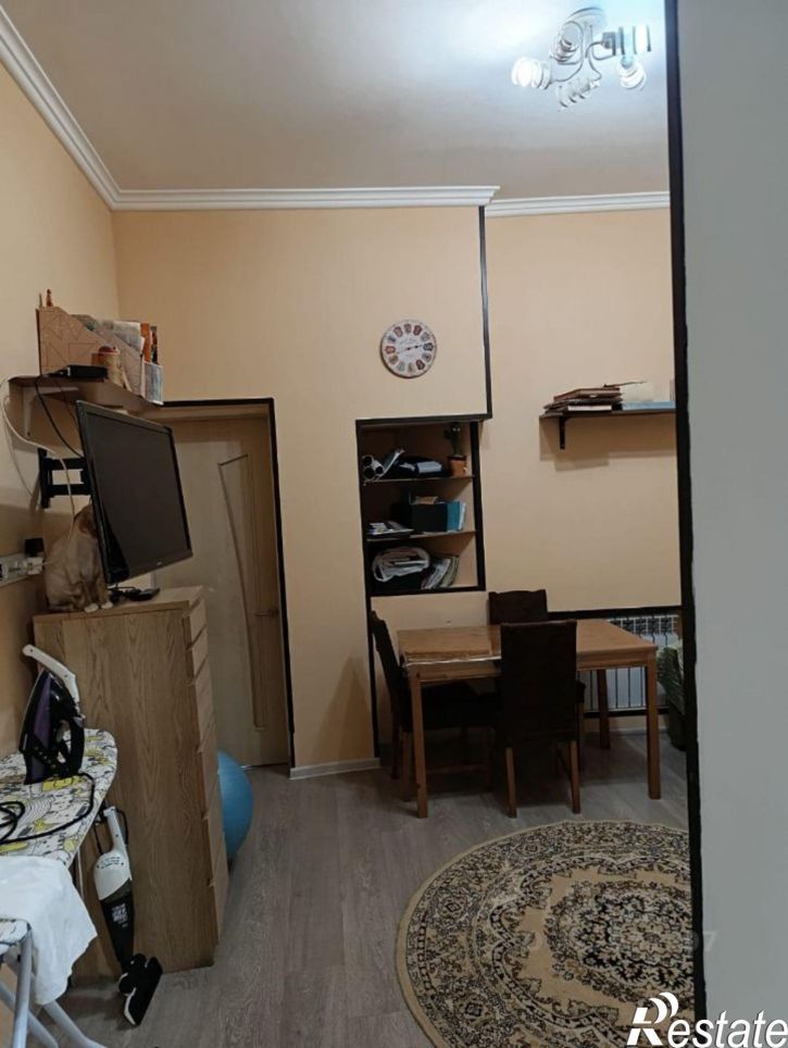 3-комн квартира Богатяновский спуск, 17,  д. 17