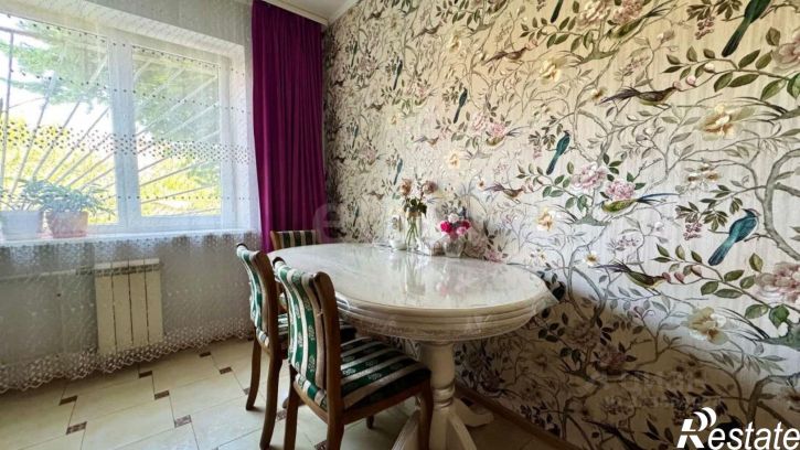 3-комн квартира б-р Комарова, 42,  д. 42