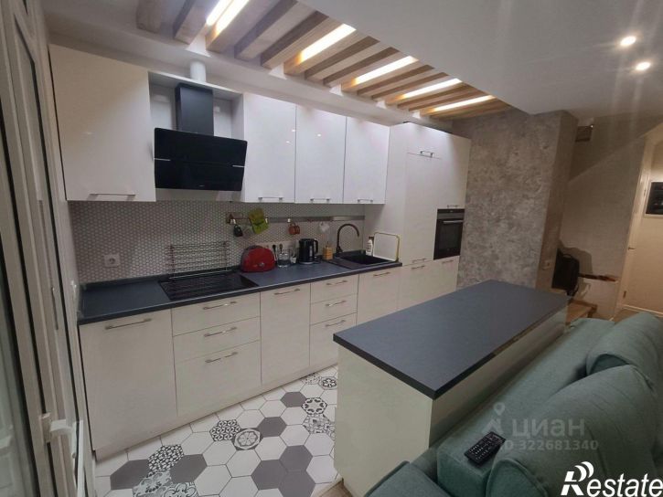 3-комн квартира ул Жмайлова, 4г,  д. 4г