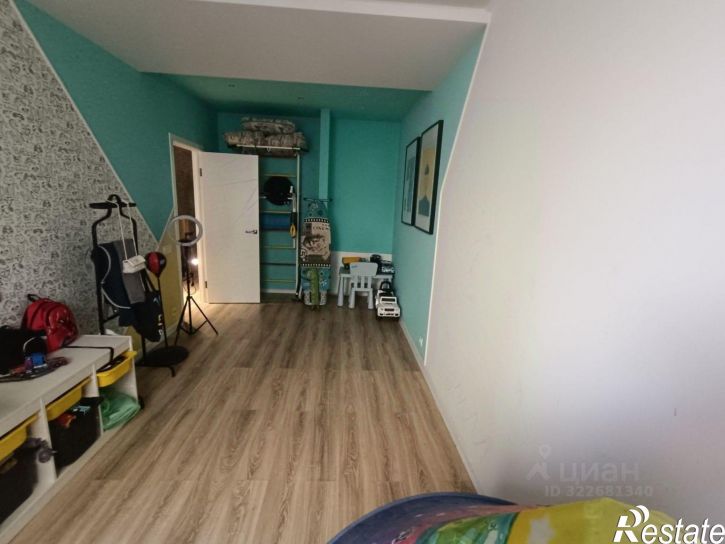 3-комн квартира ул Жмайлова, 4г,  д. 4г