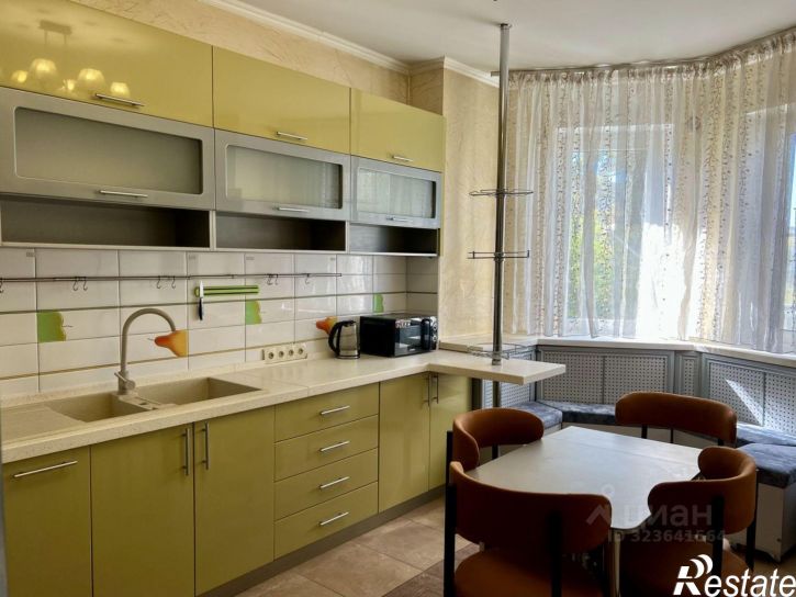 3-комн квартира улица 339-й Стрелковой Дивизии, 17,  д. 17