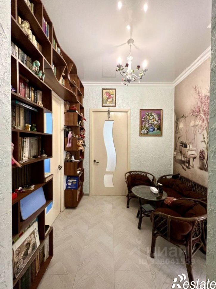 3-комн квартира Соборный переулок, 35/140,  д. 35/140