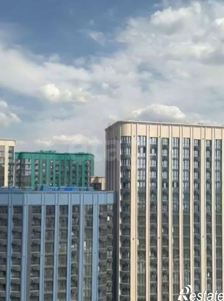 2-комн квартира улица Бориса Слюсаря, 15 с1,  д. 15 с1