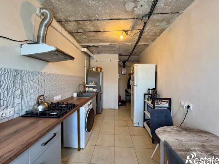 4-комн квартира ул 339-й Стрелковой Дивизии, 17,  д. 17