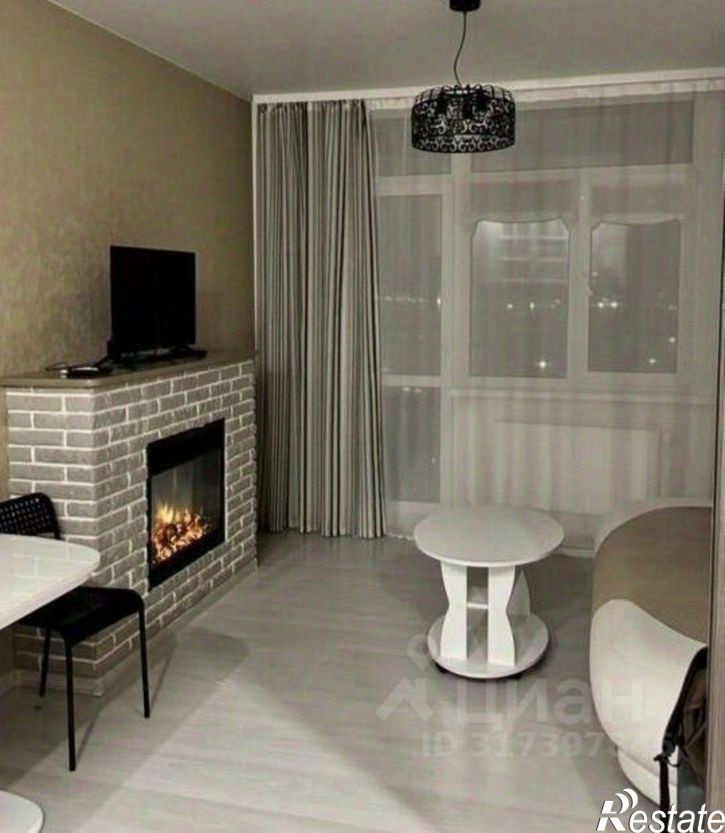 2-комн квартира пр-кт Сиверса, 3,  д. 3