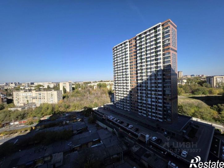 3-комн квартира улица Нансена, 143,  д. 143