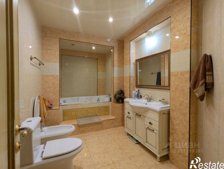 4-комн квартира улица Жмайлова, 19,  д. 19