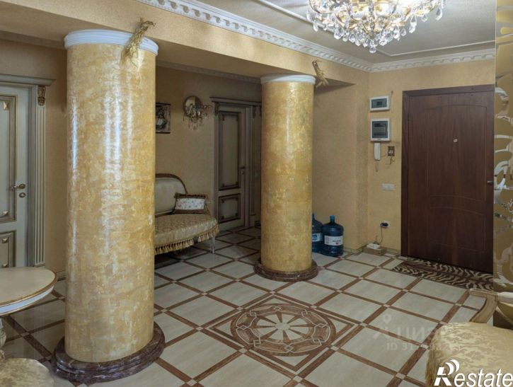 4-комн квартира улица Жмайлова, 19,  д. 19