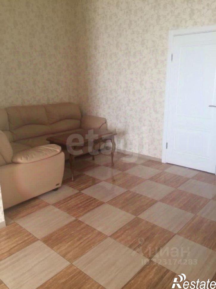 3-комн квартира Кировский проспект, 69,  д. 69