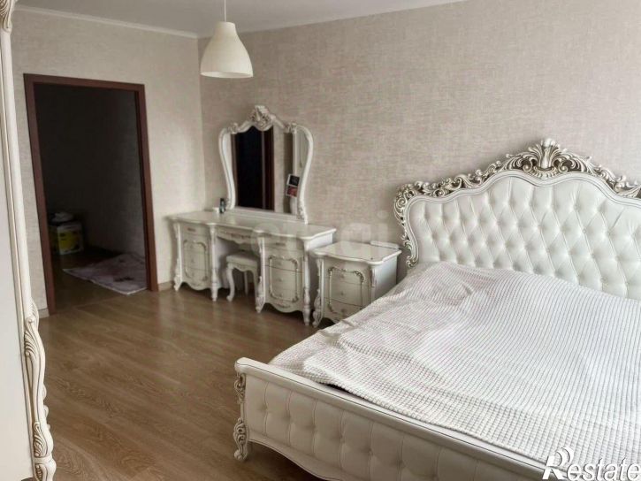 4-комн квартира ул 339-й Стрелковой Дивизии, 25/2,  д. 25/2