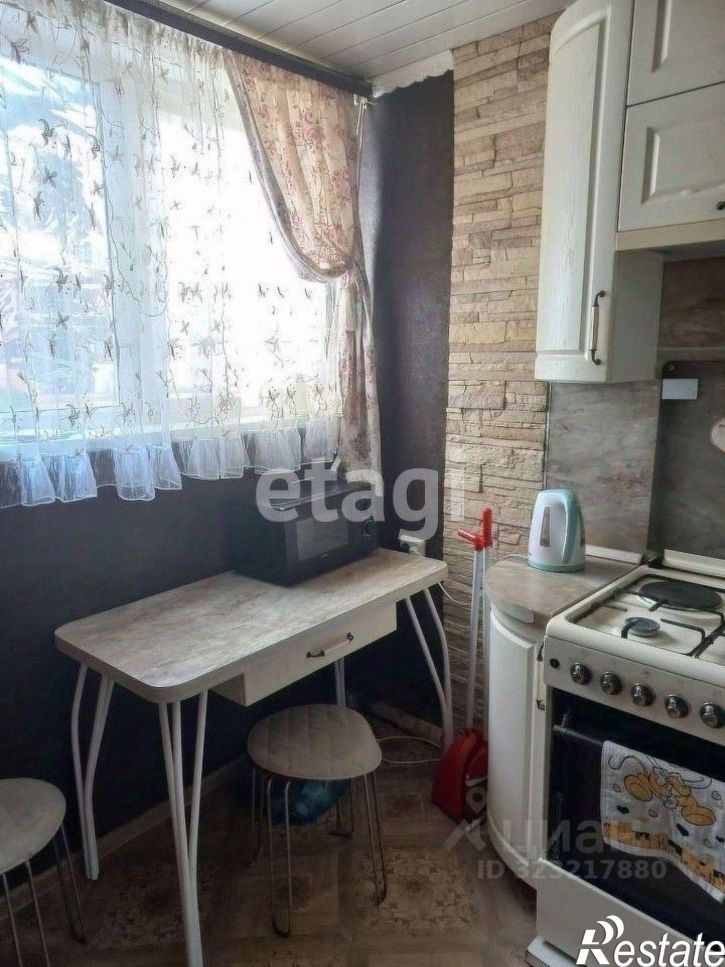 3-комн квартира ул 16-я линия, 6,  д. 6