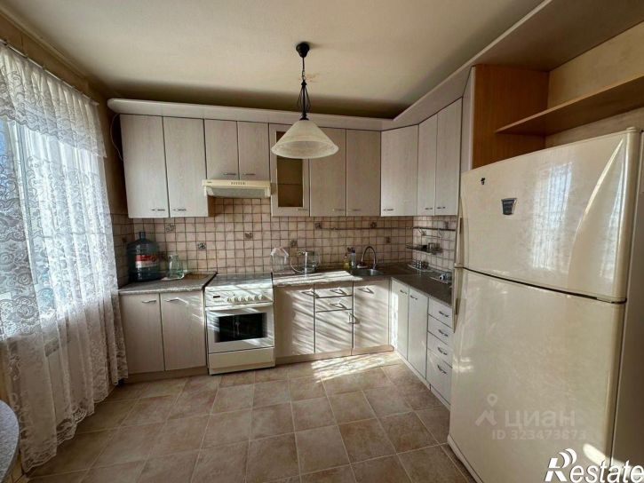 3-комн квартира пр-кт Стачки, 208,  д. 208