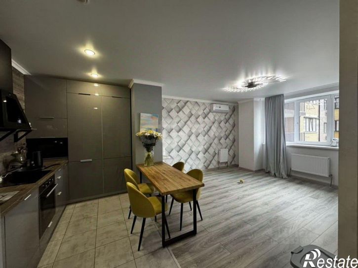 2-комн квартира б-р Комарова, 20в/9а,  д. 20в/9а