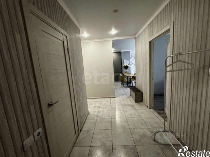 2-комн квартира б-р Комарова, 20в/9а,  д. 20в/9а