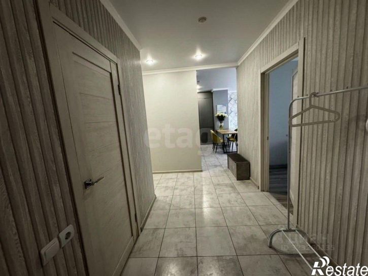 2-комн квартира б-р Комарова, 20в/9а,  д. 20в/9а