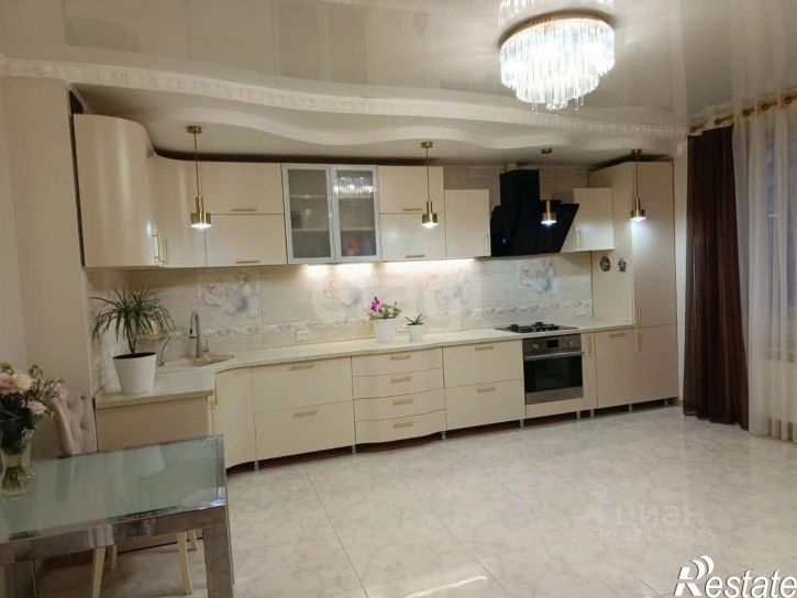 3-комн квартира ул 1-й Конной Армии, 23,  д. 23