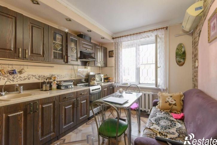 3-комн квартира улица Жмайлова, 19,  д. 19