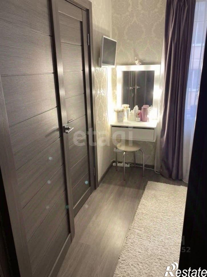 2-комн квартира улица Ларина, 24 к1,  д. 24 к1