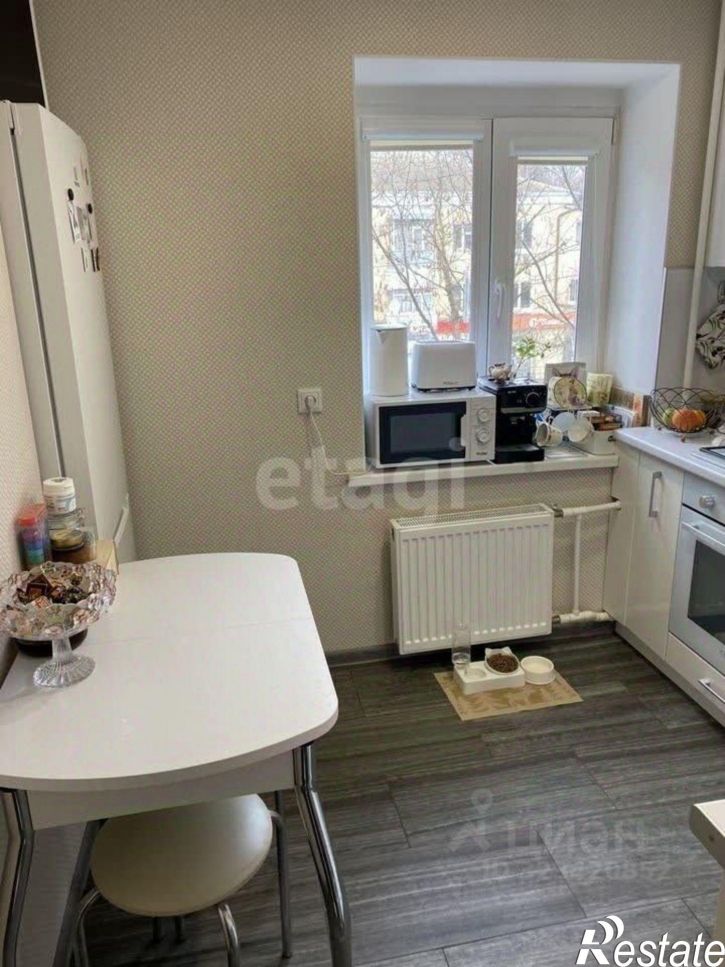 2-комн квартира улица Ларина, 24 к1,  д. 24 к1