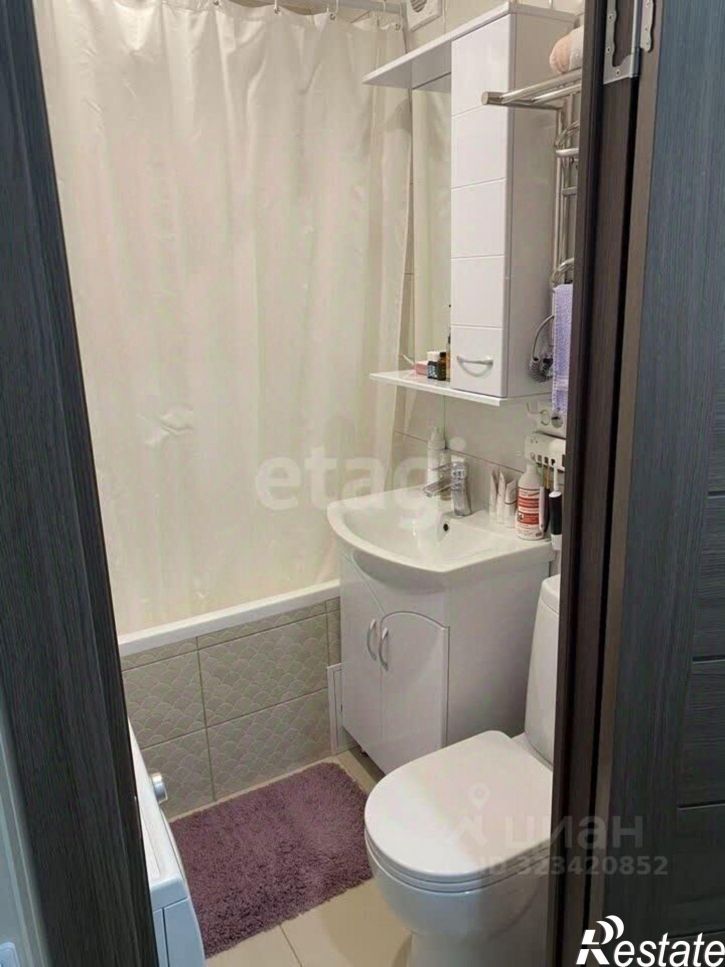 2-комн квартира улица Ларина, 24 к1,  д. 24 к1