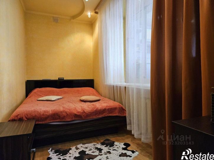 2-комн квартира пр-кт Космонавтов, 12,  д. 12