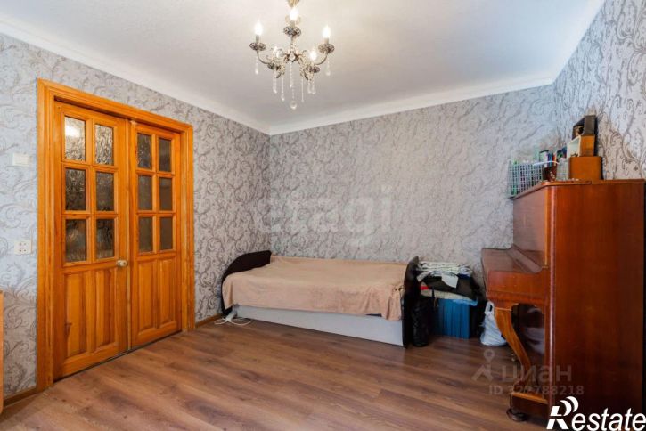 5-комн квартира улица Обороны, 79,  д. 79