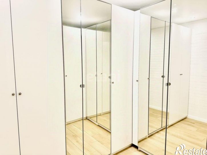 6-комн квартира Соборный переулок, 90,  д. 90