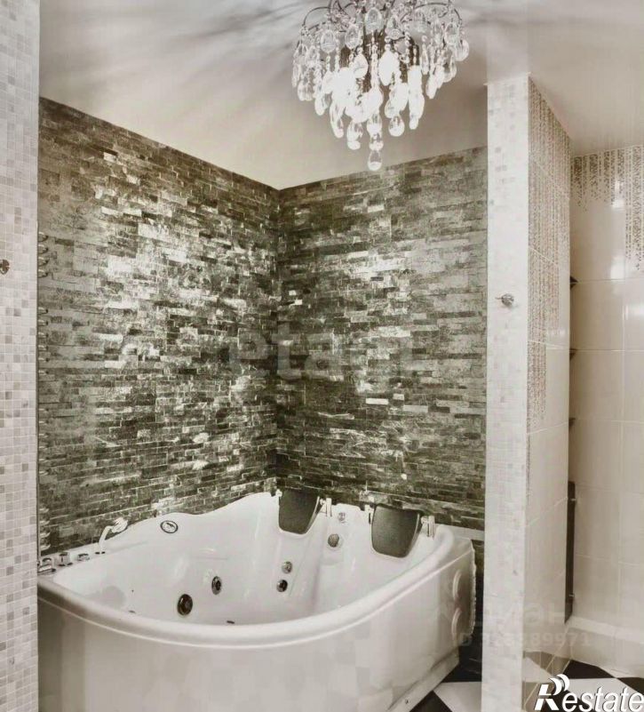 6-комн квартира Соборный переулок, 90,  д. 90