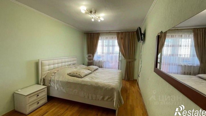 5-комн квартира проспект Стачки, 208,  д. 208