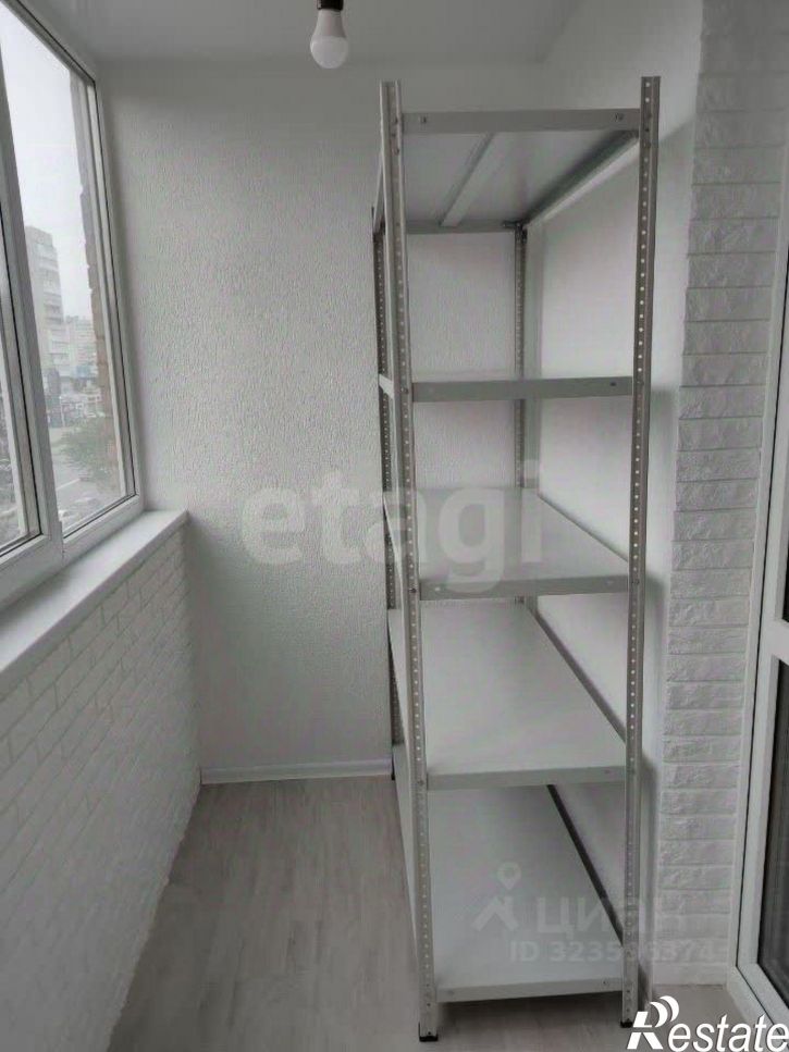 3-комн квартира улица Волкова, 8,  д. 8