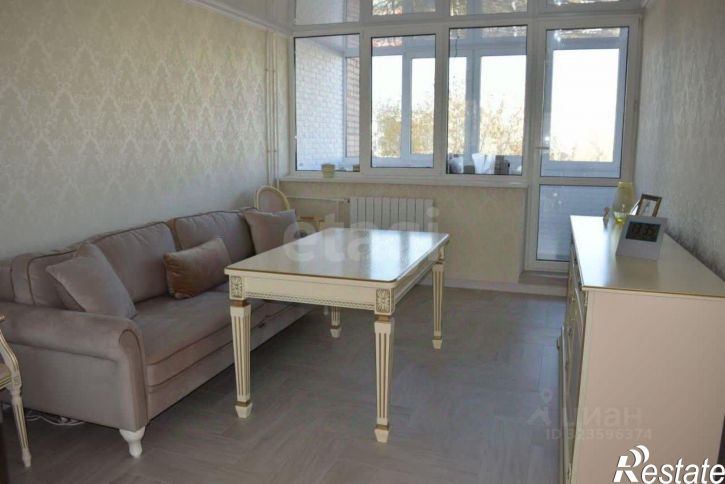 3-комн квартира улица Волкова, 8,  д. 8