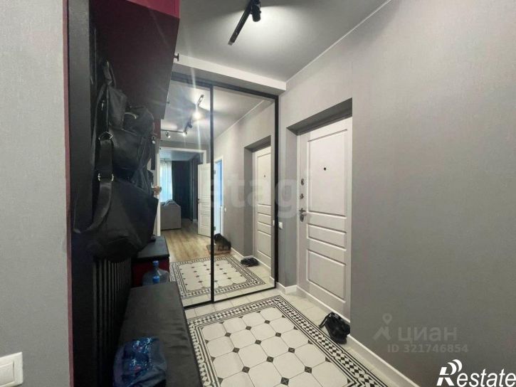 3-комн квартира Доломановский пер, 19,  д. 19