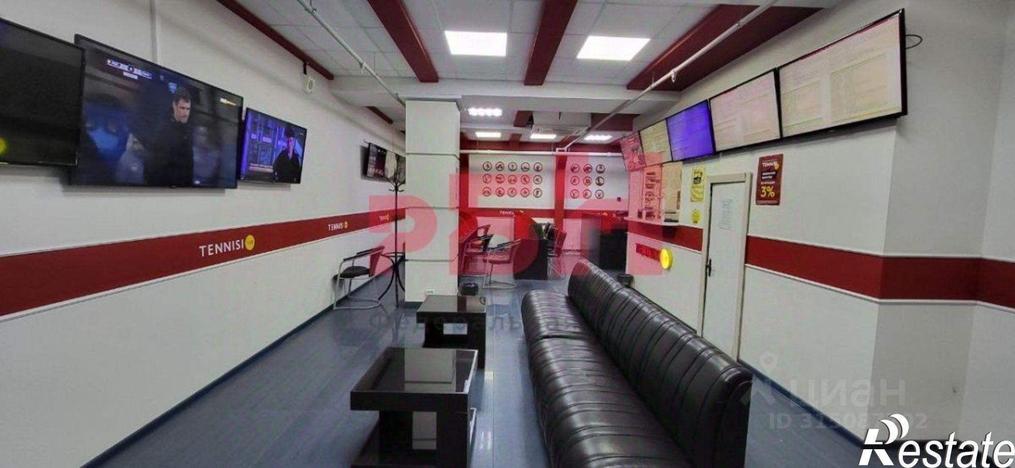 Сдать торговое помещение за 120 000 рублей на Коммунистический пр-кт, 30