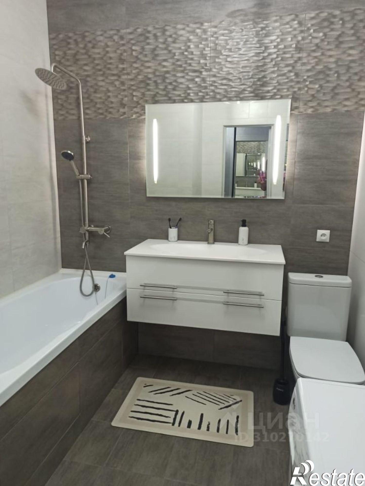 Сдать квартиру за 36 000 рублей на бульвар Комарова, 20В/9А