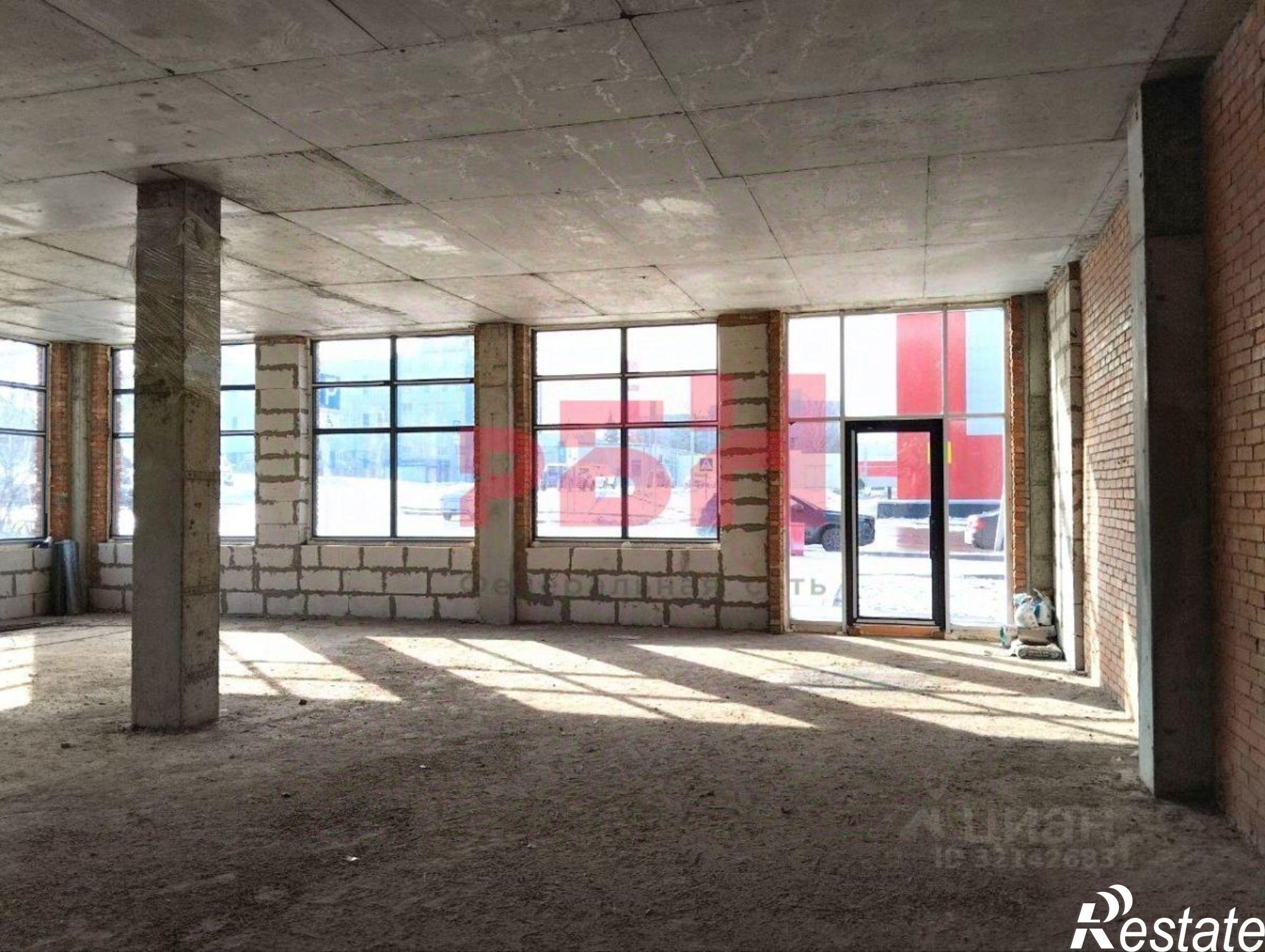 Сдать торговое помещение за 104 000 рублей на Омская улица, 17\1