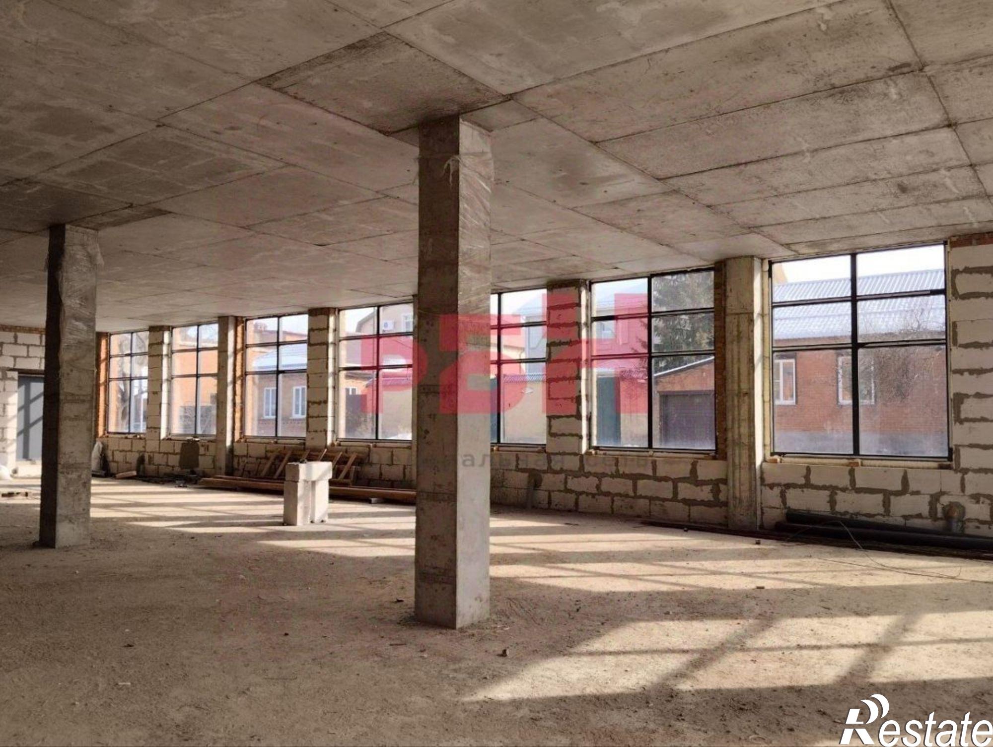 Сдать торговое помещение за 104 000 рублей на Омская улица, 17\1