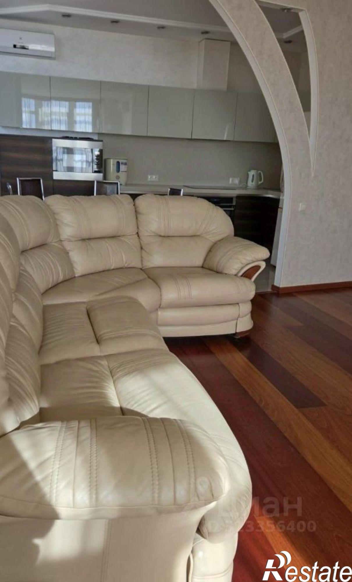 Сдать квартиру за 80 000 рублей на Ульяновская улица, 44/10