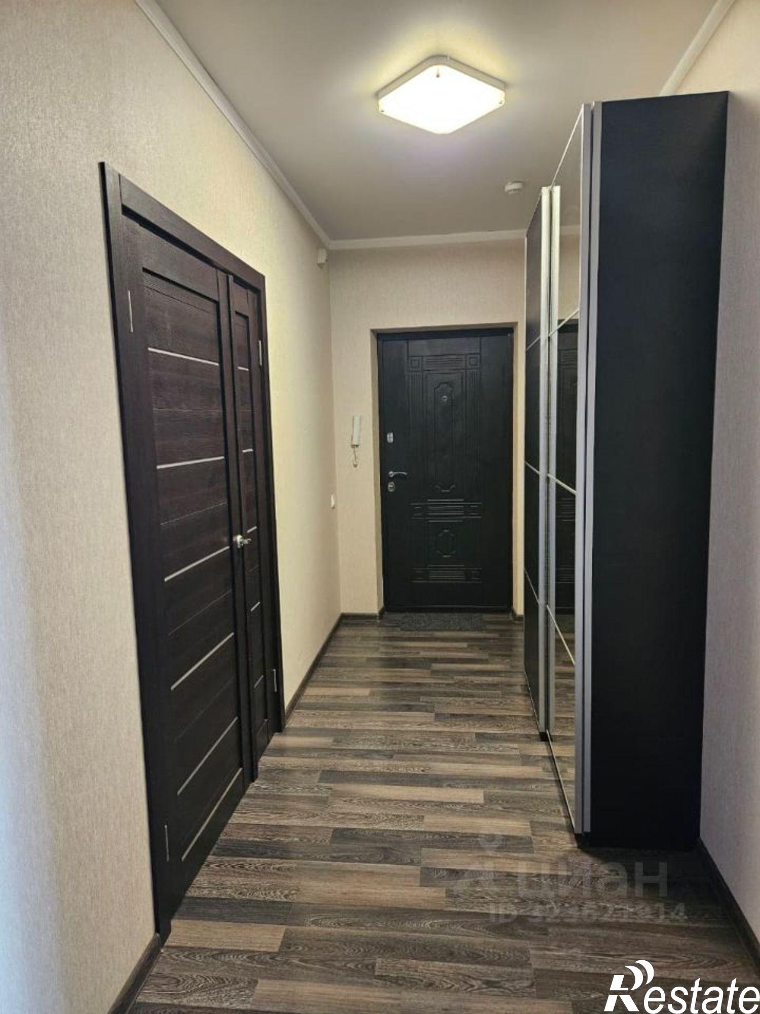 Сдать квартиру за 35 000 рублей на улица Еляна, 68