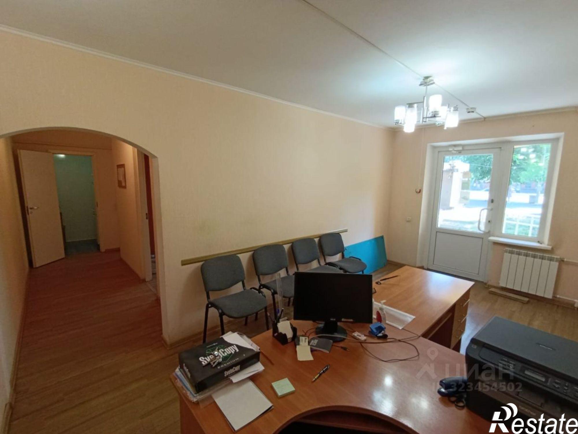 Сдать офис, помещение под офис за 20 000 рублей на Вятская улица, 57