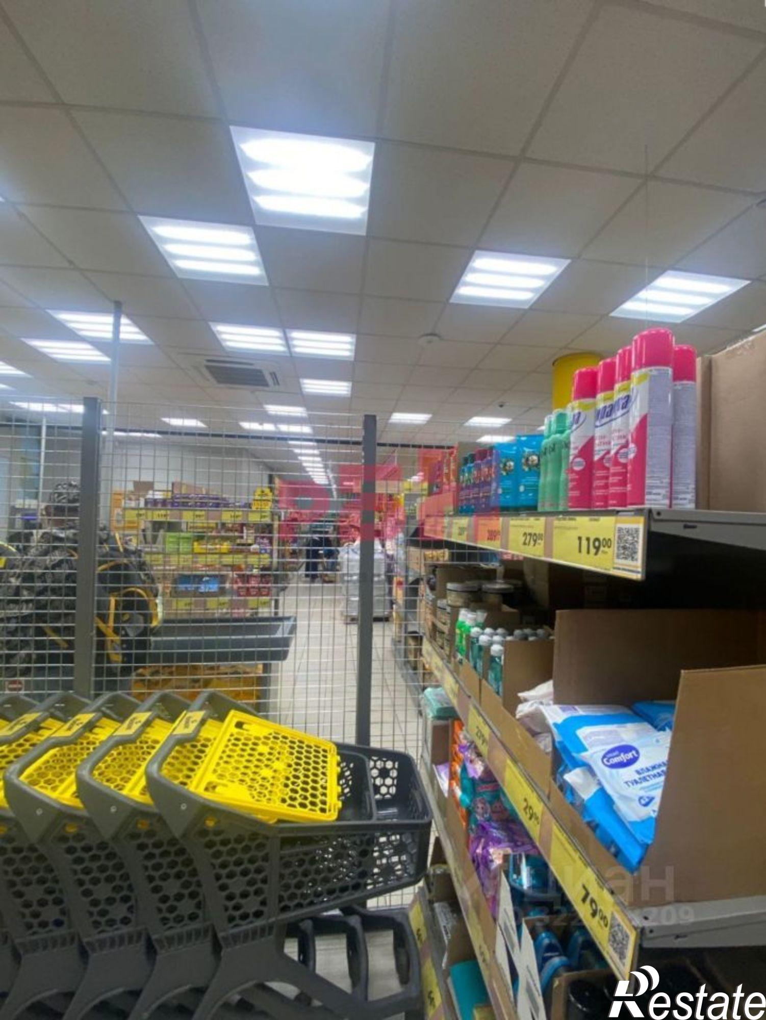 Купить торговое помещение за 53 000 200 рублей на Каширская улица, 6