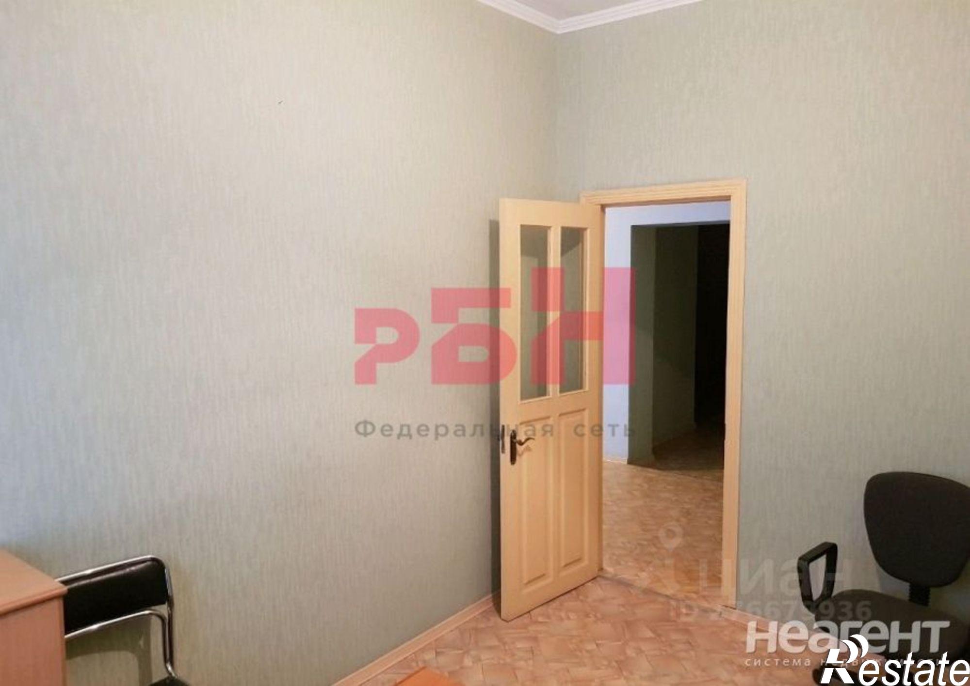 Купить офис, помещение под офис за 7 500 010 рублей на проспект Чехова, 6