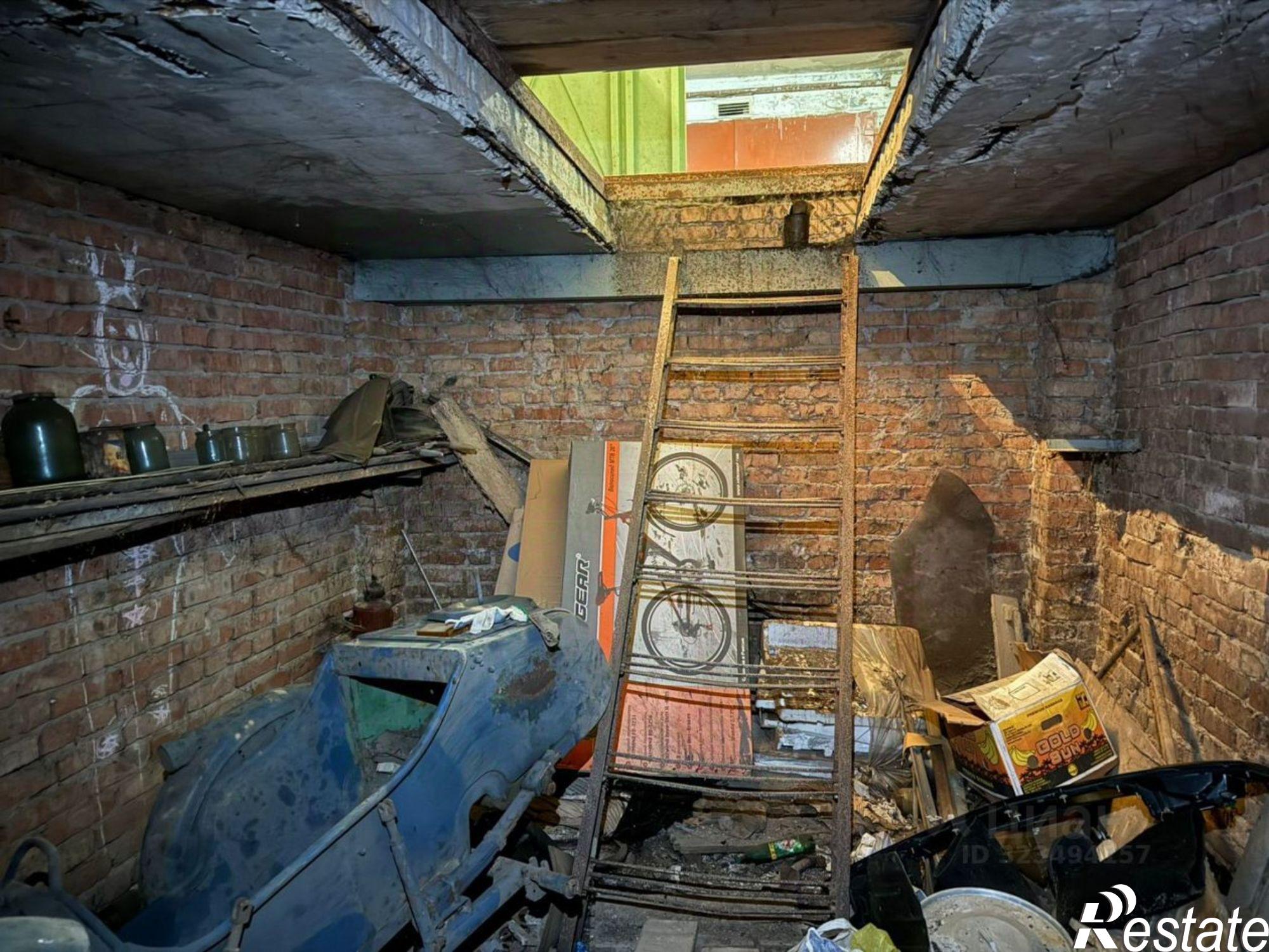 Купить гараж, место в паркинге за 1 550 020 рублей на Коммунистический проспект, 27