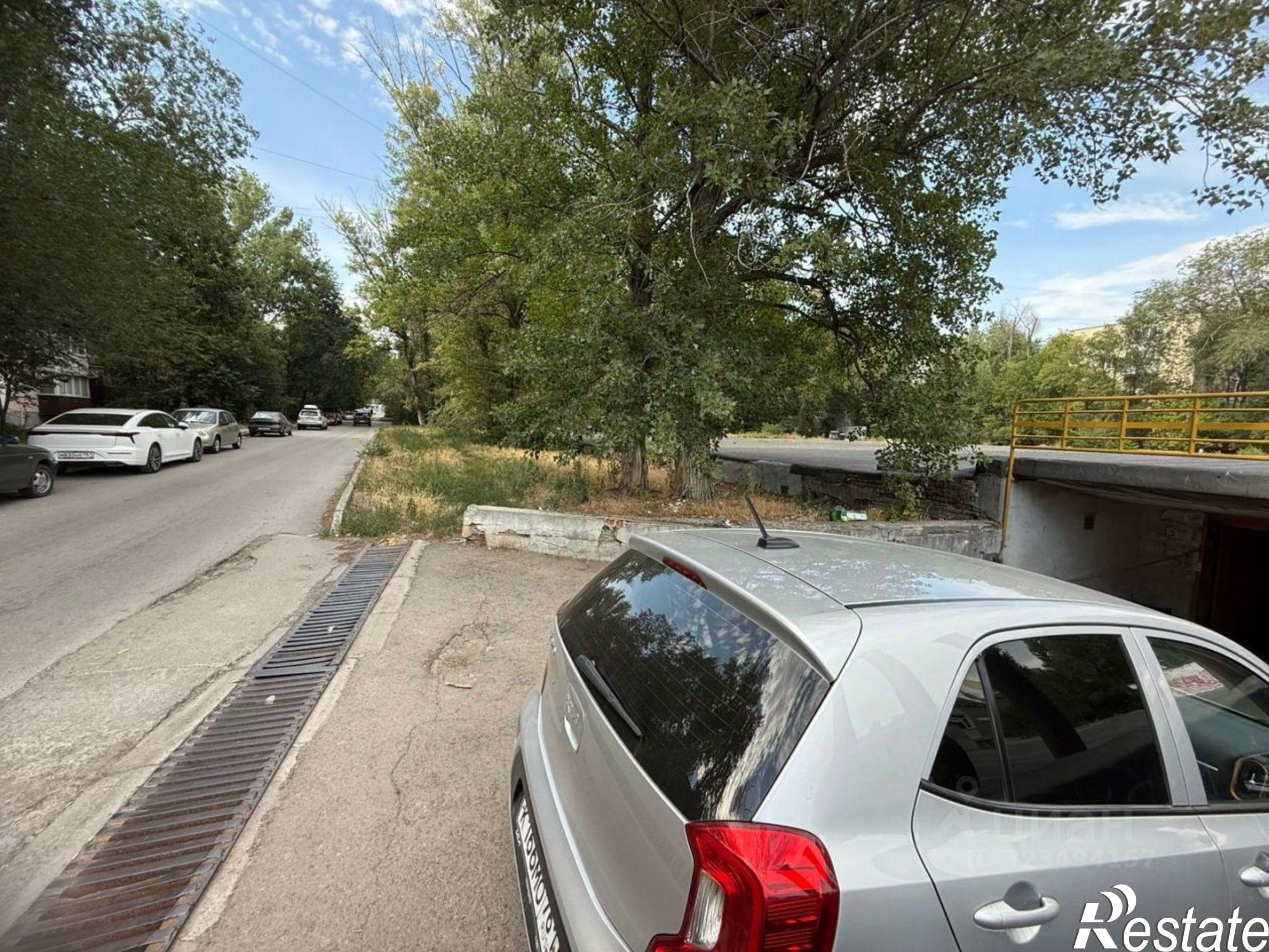 Купить гараж, место в паркинге за 1 550 020 рублей на Коммунистический проспект, 27