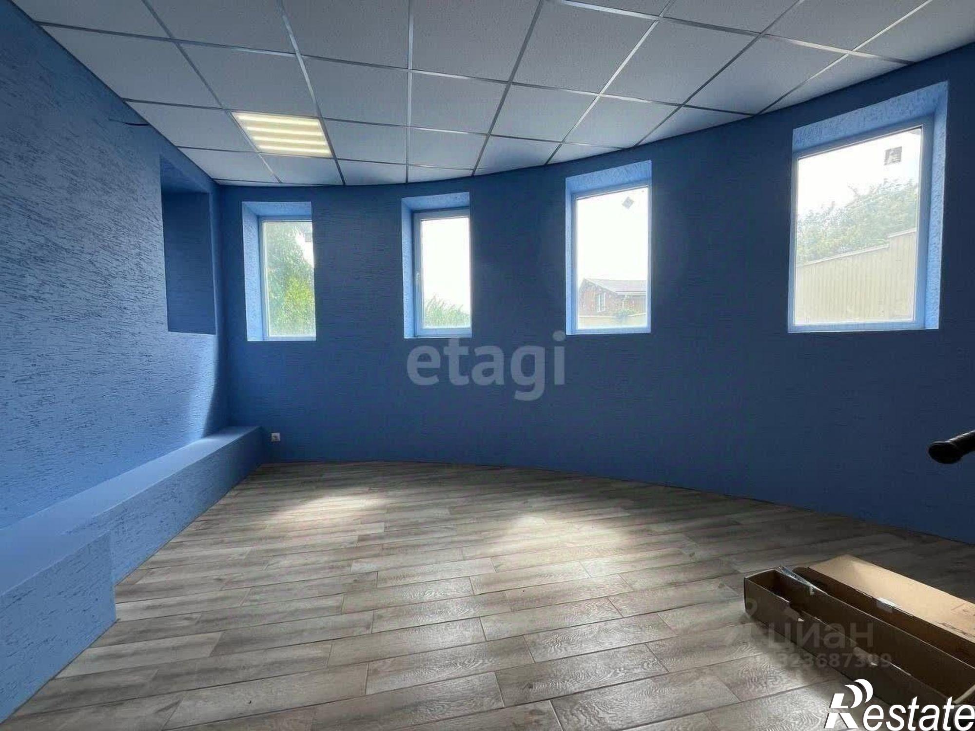 Купить офис, помещение под офис за 11 400 100 рублей на Портовая улица, 387