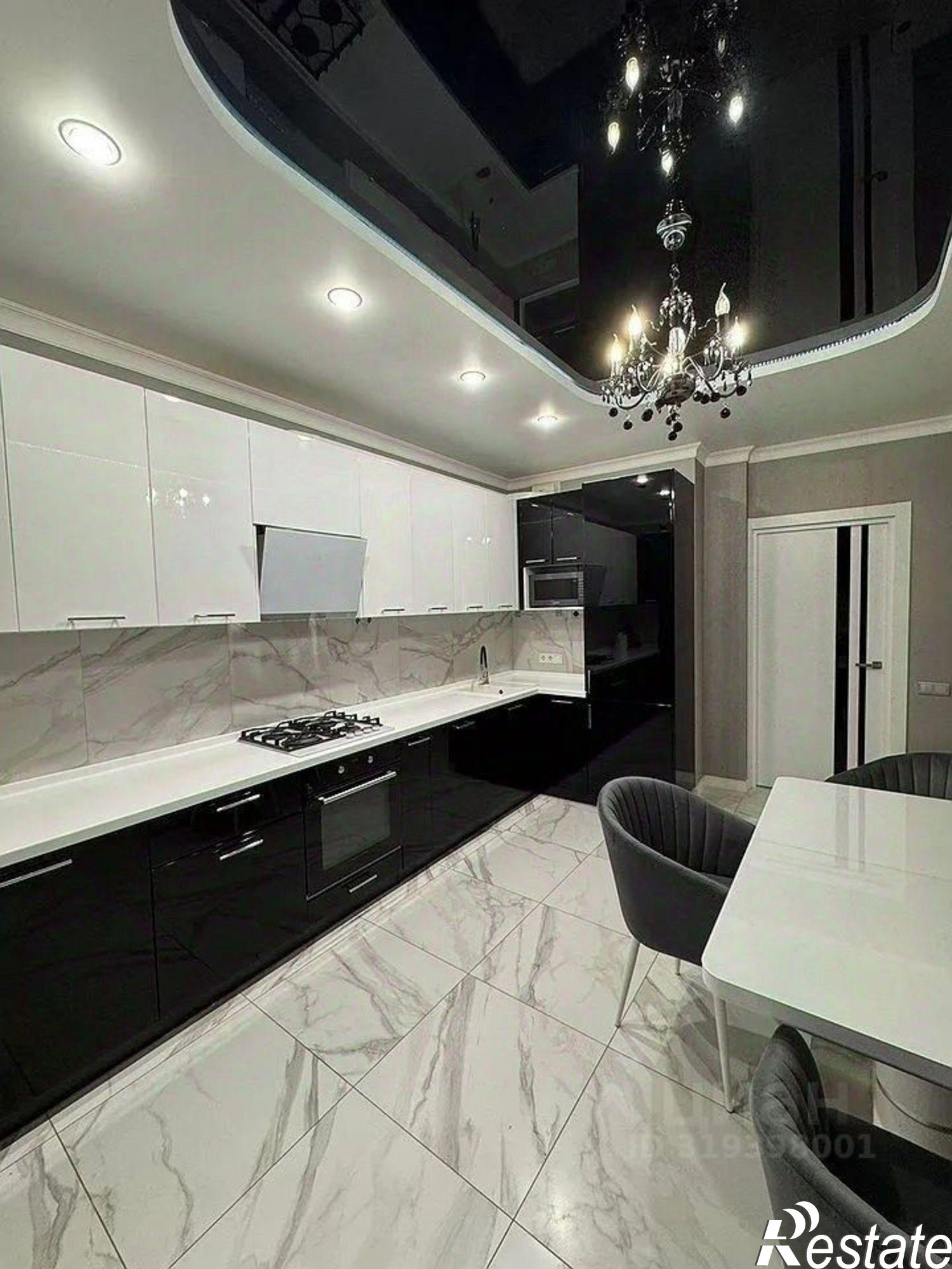 Купить квартиру за 12 100 000 рублей на улица Богданова, 79